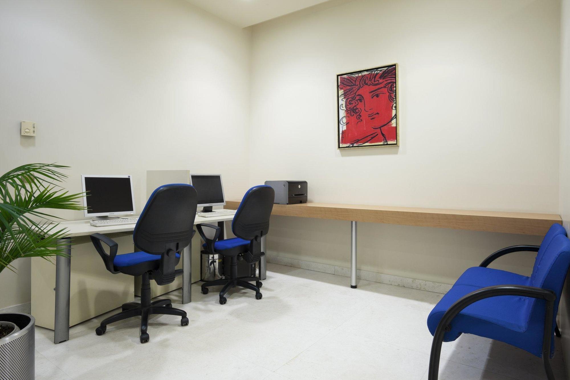 Attica Av, Airport W. By Ihg Ξενοδοχείο 4*