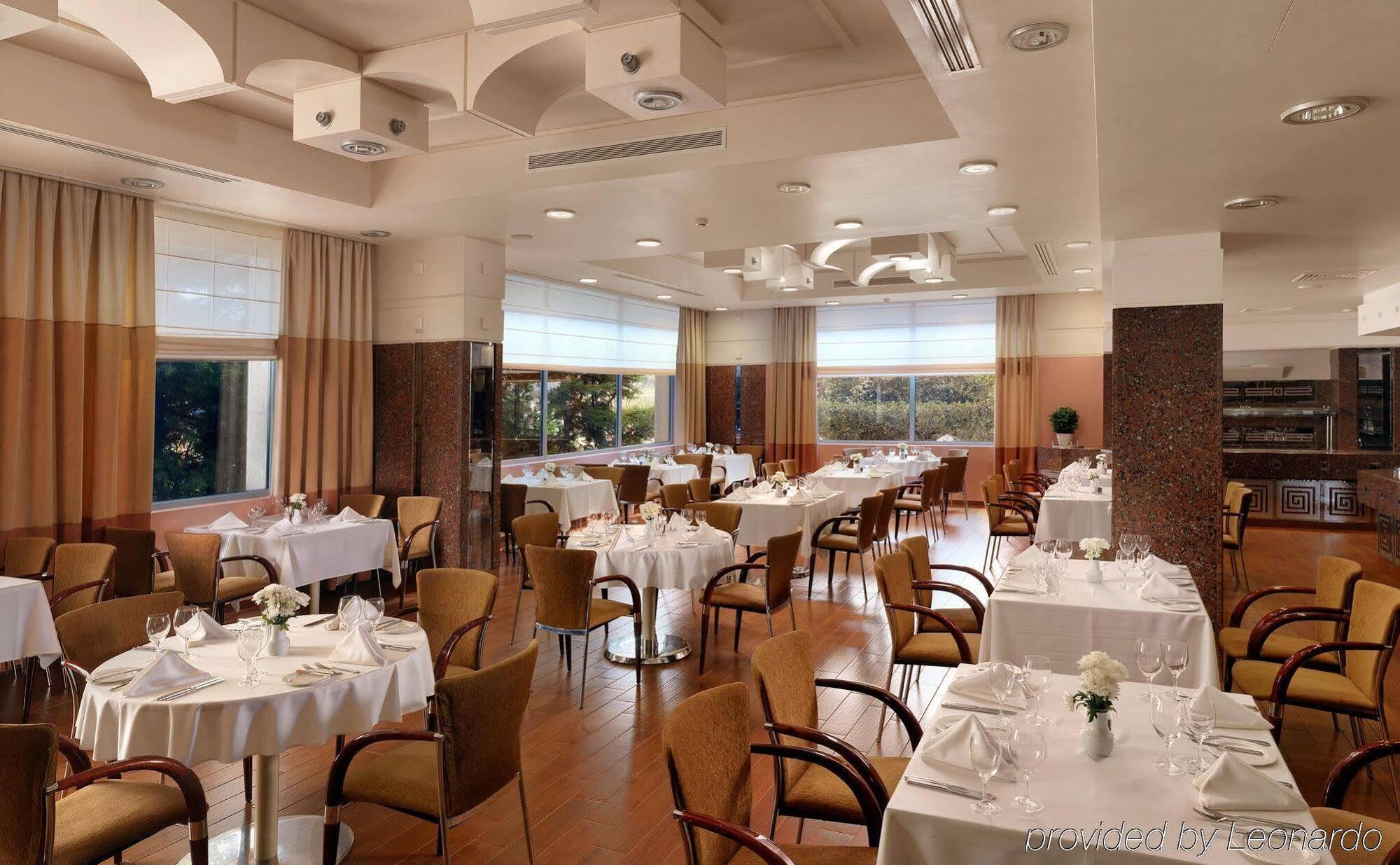 Attica Av, Airport W. By Ihg Αθήνα