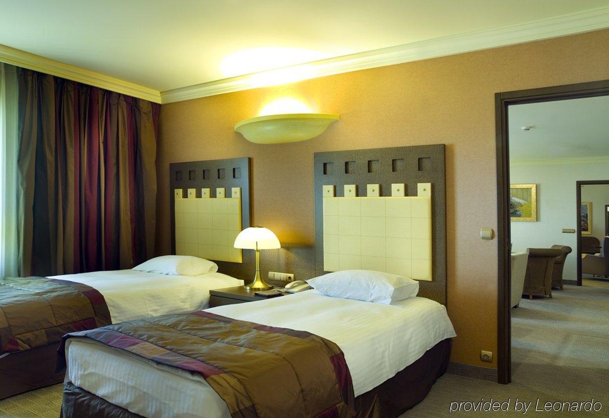 Attica Av, Airport W. By Ihg 4* Athene