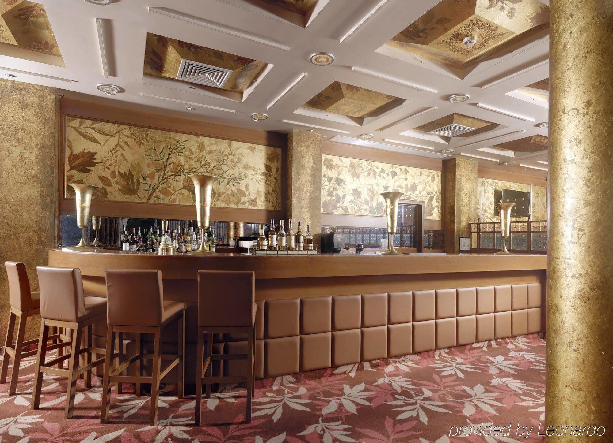 Attica Av, Airport W. By Ihg Athene