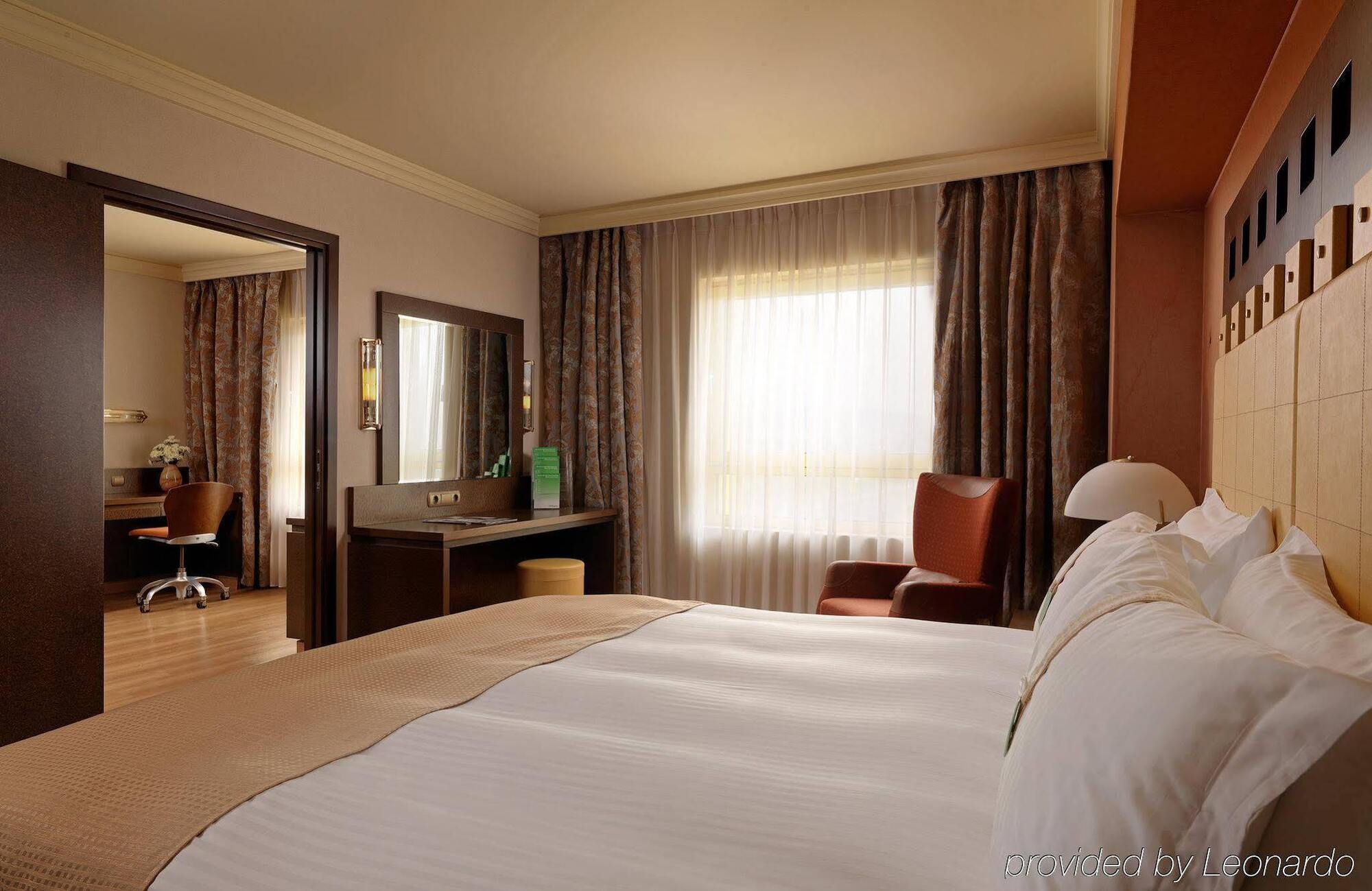 Attica Av, Airport W. By Ihg Hotel Athene
